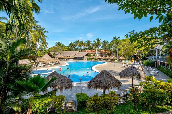 Occidental Tamarindo