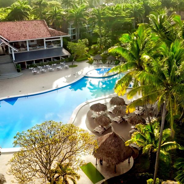 Occidental Tamarindo