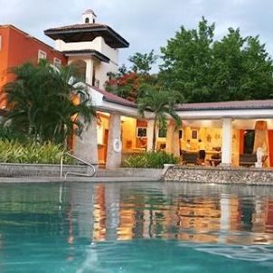 Tamarindo Diria Beach Resort