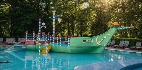 plac zabaw, dla dzieci, basen