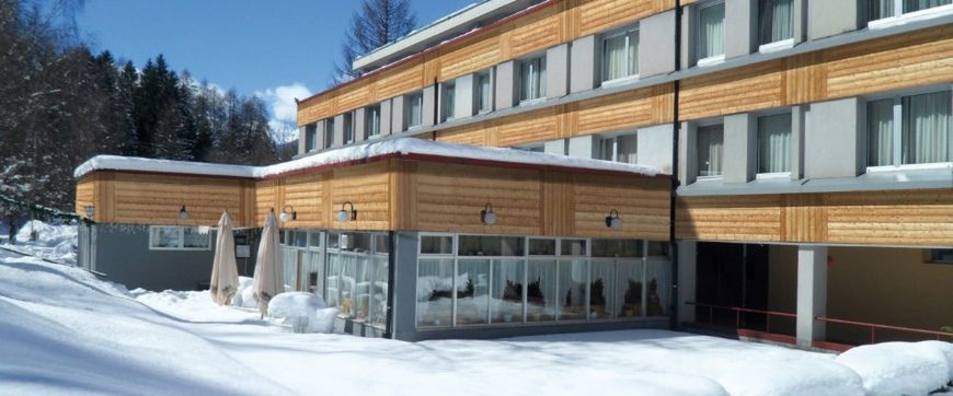 obiekt, budynek główny, teren hotelu