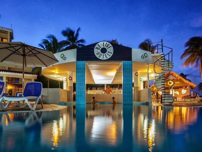basen, pool bar