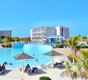 Grand Aston Cayo Las Brujas Beach Resort & Spa (ex Playa Vista Mar Resort & Suite)