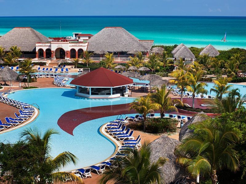 Memories Paraiso Beach Resort