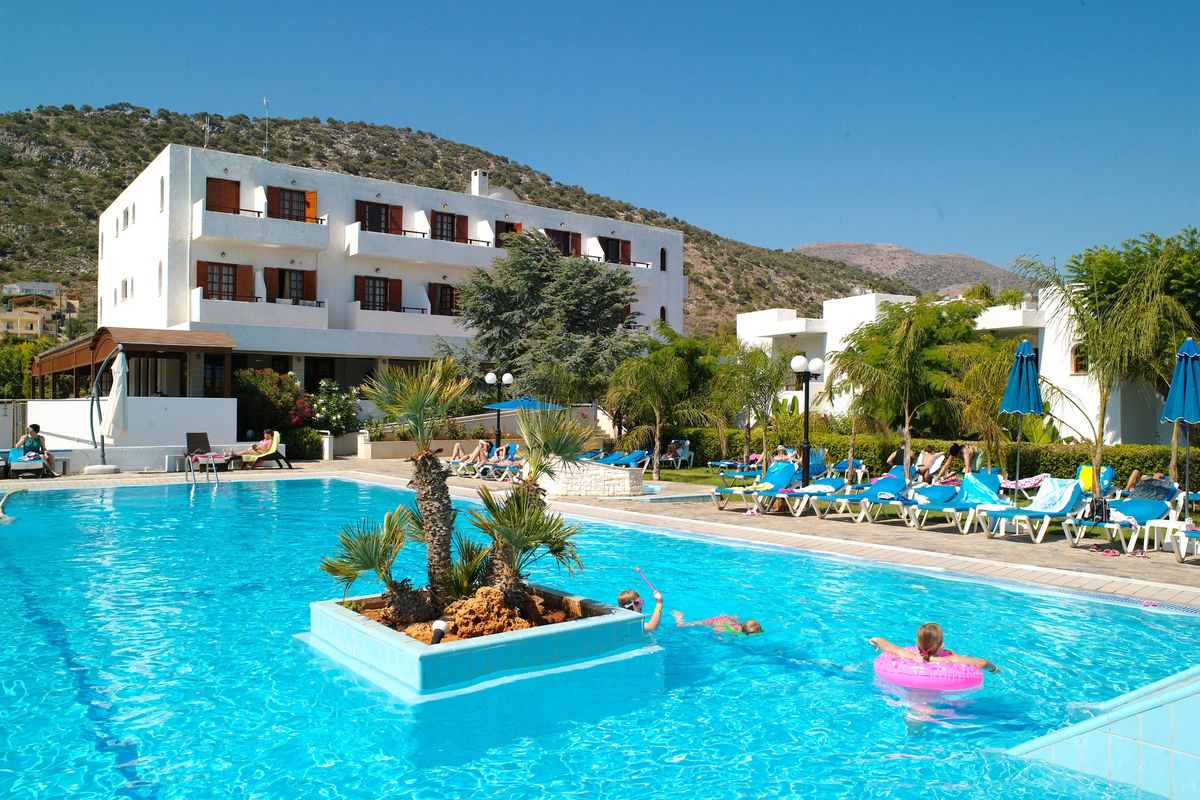 obiekt, teren hotelu, basen