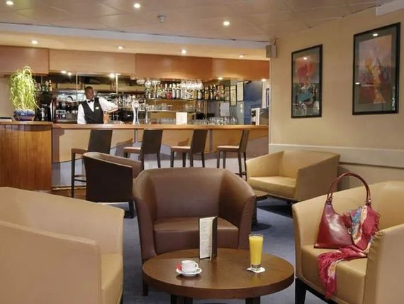 drink bar, lobby bar