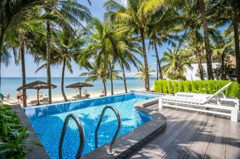 L Azure Resort & Spa