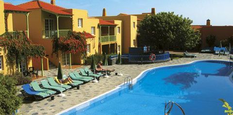 obiekt, teren hotelu, basen