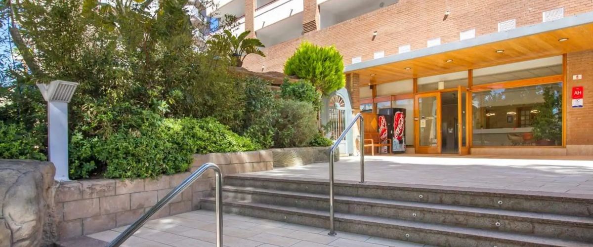 teren hotelu, obiekt, recepcja / lobby