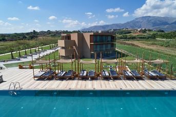 La Mer Resort