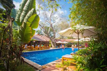 La Mer Resort