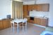 pokój, kuchnia / aneks kuchenny