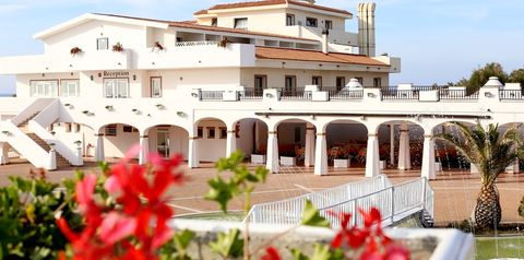 obiekt, budynek główny, teren hotelu