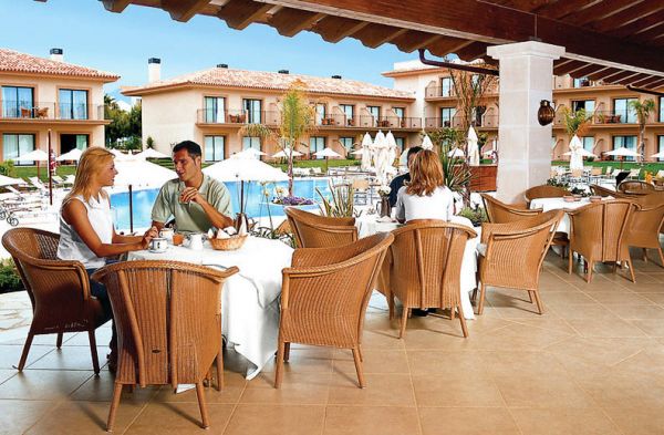 restauracja, teren hotelu, basen