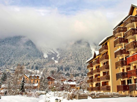 obiekt, teren hotelu