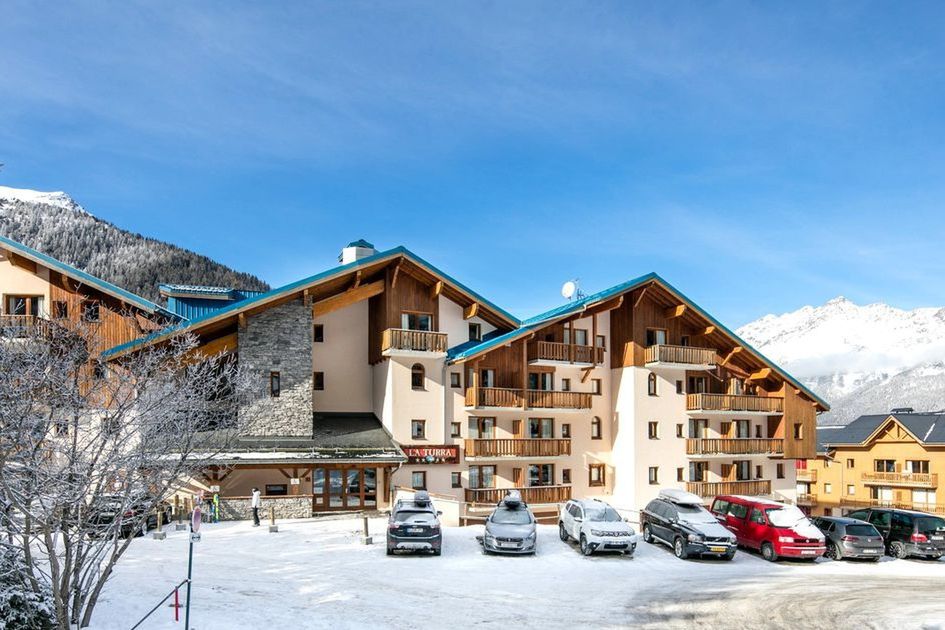 obiekt, teren hotelu