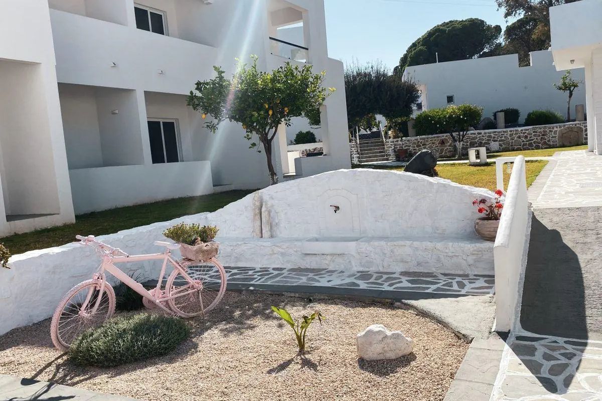 obiekt, teren hotelu