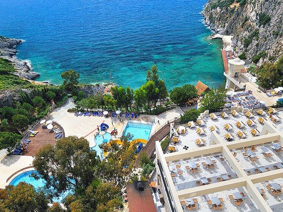 Ladonia Hotels Adakule