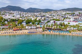 Ladonia Leo Beach Resort