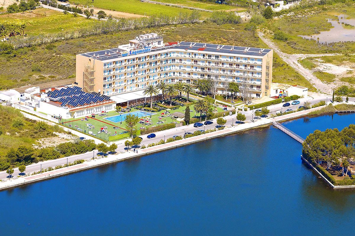 teren hotelu, basen, obiekt