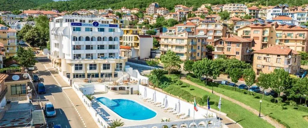 obiekt, teren hotelu, basen