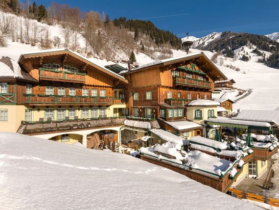 Landhotel Hauserbauer 4*