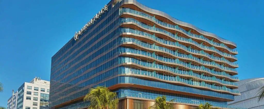 obiekt, budynek główny, teren hotelu