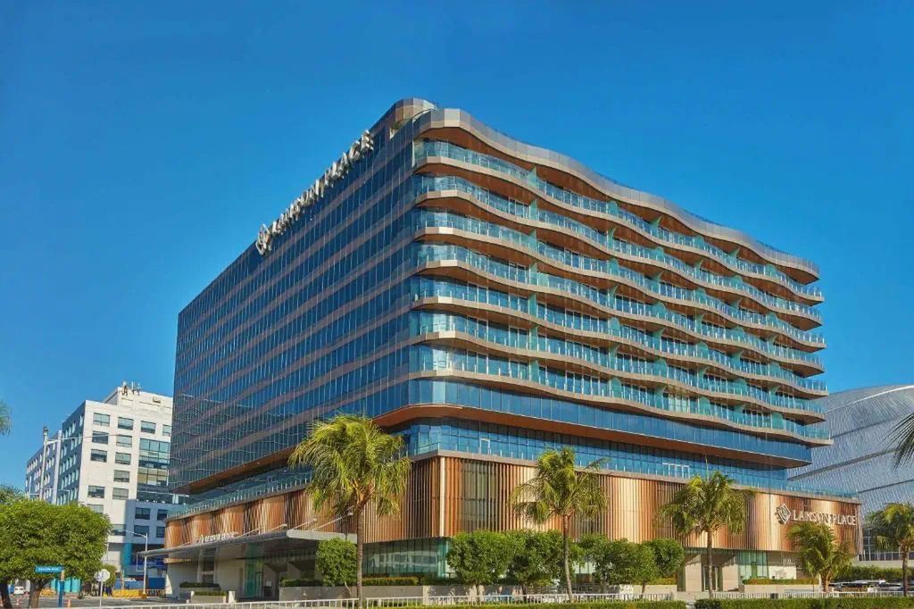 obiekt, budynek główny, teren hotelu