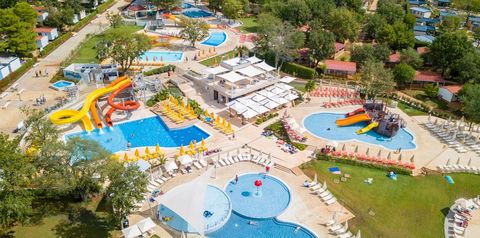 teren hotelu, basen, aquapark