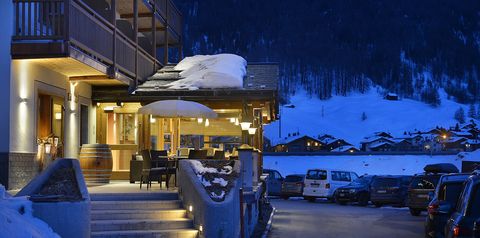 obiekt, teren hotelu