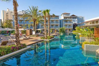 Lara Barut Collection