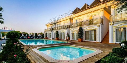 obiekt, teren hotelu, basen