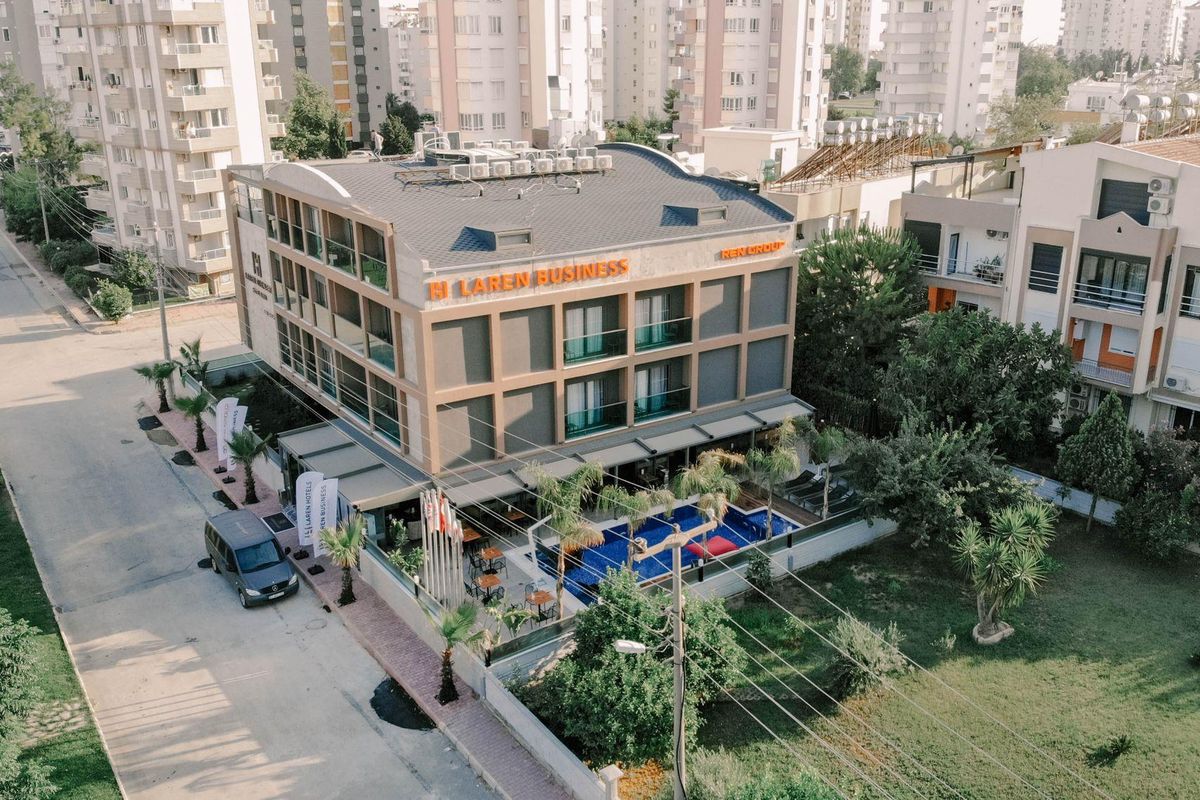 obiekt, teren hotelu