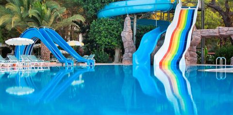 basen, zjeżdżalnia