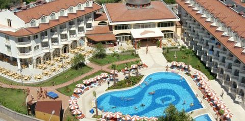 obiekt, teren hotelu, basen