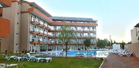 teren hotelu, basen, obiekt