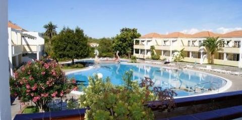 obiekt, teren hotelu, basen