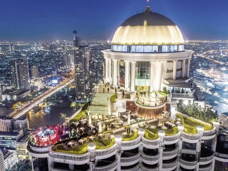 Le Bua State Tower
