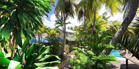 obiekt, teren hotelu, basen