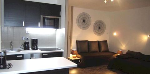 pokój, kuchnia / aneks kuchenny