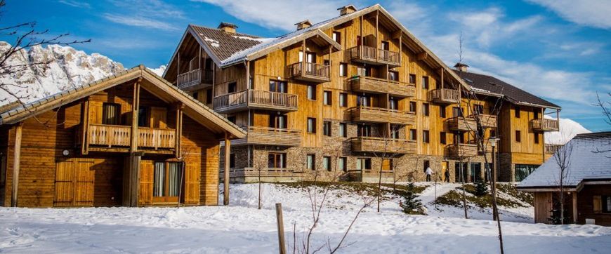 budynek główny, teren hotelu