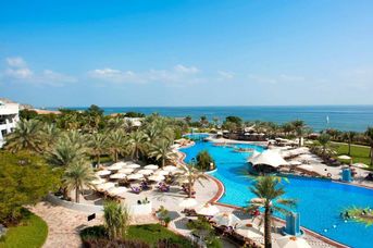 Le Meridien Al Aqah Beach Resort