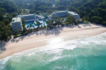 Le Meridien Phuket Beach Resort