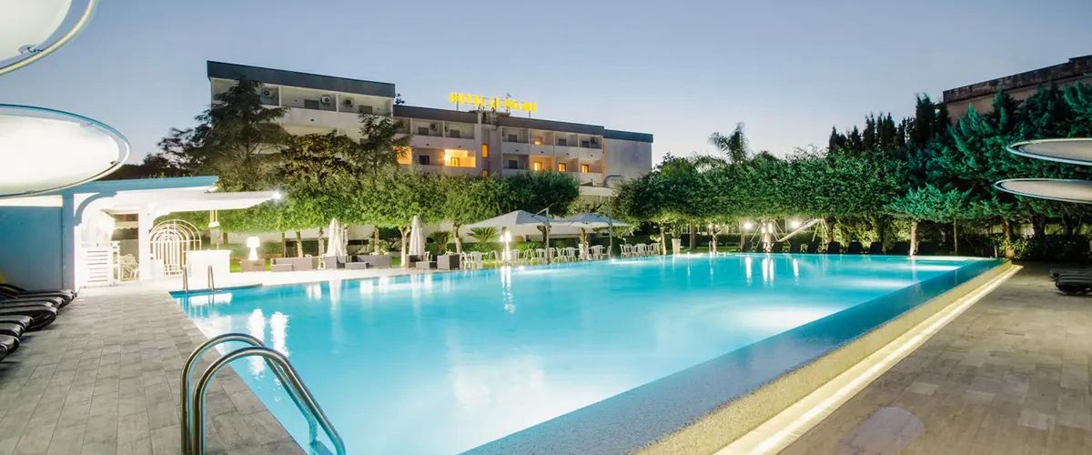 budynek główny, basen