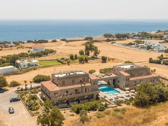 obiekt, teren hotelu