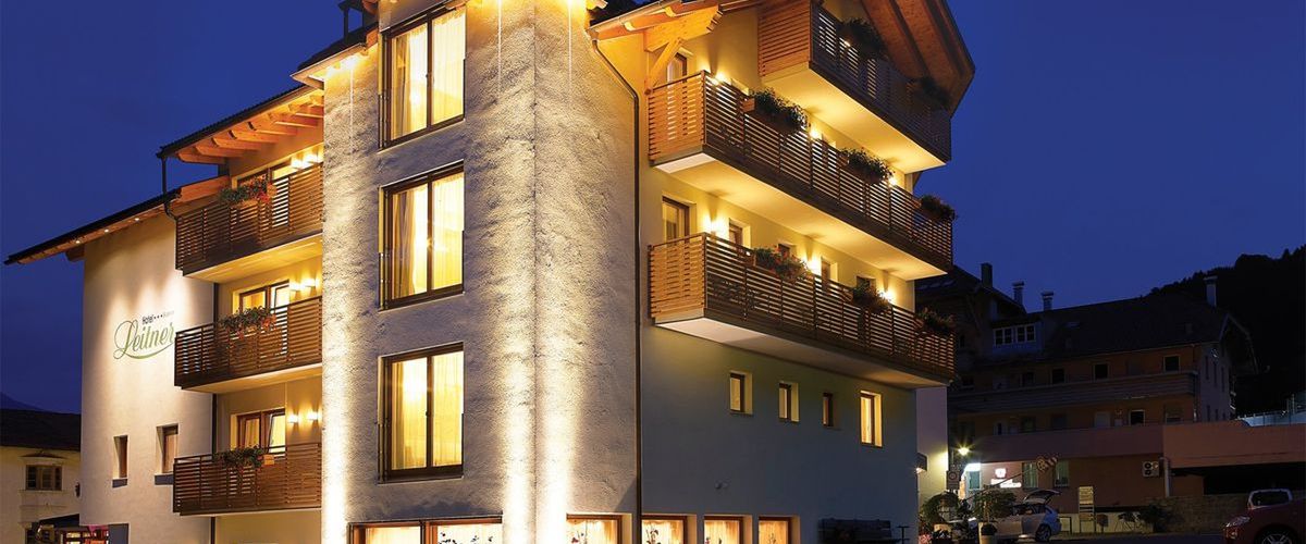 obiekt, budynek główny