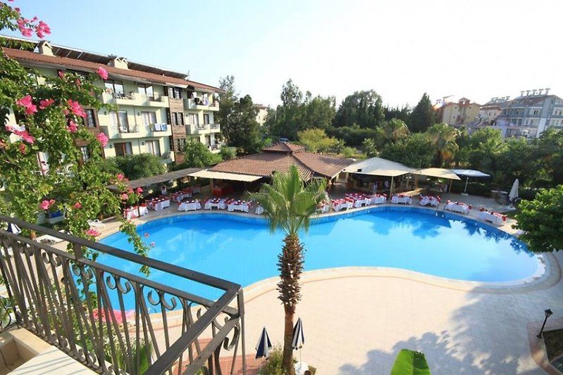 obiekt, teren hotelu