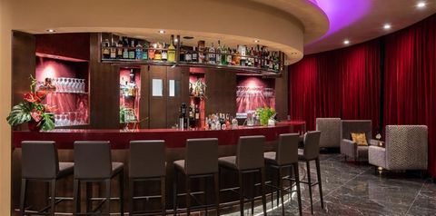 lobby bar