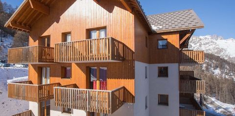 budynek główny, obiekt