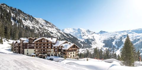 budynek główny, teren hotelu